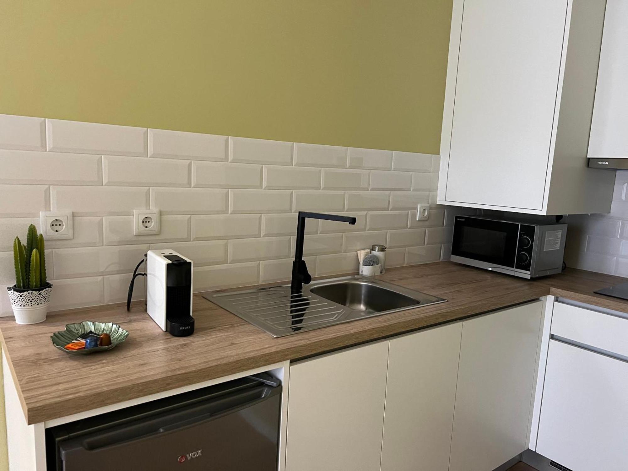 Primeiro Quartel - 2 *